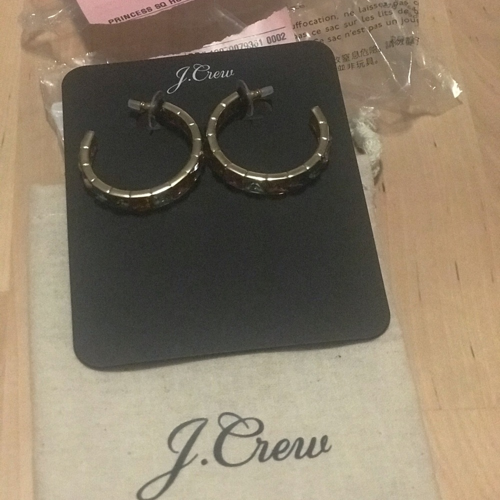 Square gem hoop earrings.